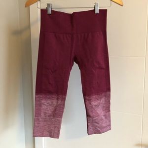 Lululemon ebb and flow crop size 6